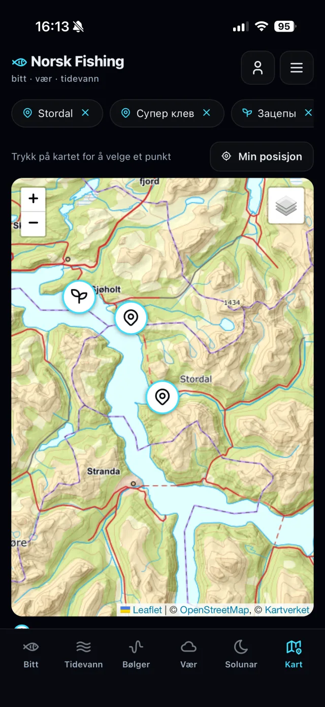 Skjermbilde av Norway Fishing-appen: topografisk kart over Stordal med markører for lagrede steder